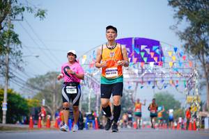 BIB: 4256, 
                            <button type="button" onclick="openModal(10088003)" class="btn btn-primary btn-sm float-right btn-popup" data-toggle="modal" data-target=".modal-high-quality">
                        <i class="fas fa-shopping-cart"></i> Add to Cart
                    </button>
                                            <button type="button" onclick="isThisMe(10088003, true)" class="btn btn-success btn-sm float-right btn-popup btn-isme hidden" data-toggle="tooltip" data-placement="bottom" title="นี่คือรูปของคุณใช่ไหม คลิกที่นี่เพื่อเอาเข้าอัลบั้ม">
                        <i class="fas fa-plus"></i> Add to album
                    </button>
                    <button type="button" onclick="isThisMe(10088003, false)" class="btn btn-warning btn-sm float-right btn-popup btn-isnotme hidden">
                        <i class="fas fa-ban"></i> Remove from album
                    </button>